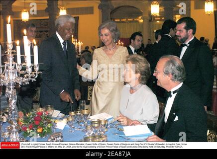 (Da sinistra a destra) l'ex presidente sudafricano Nelson Mandela, la regina Sofia di Spagna, la regina Paola del Belgio e il re Carlo XVI Gustaf di Svezia durante la cena di gala al Palazzo reale El Pardo di Madrid il 21 maggio 2004, Prima del matrimonio reale del principe ereditario Felipe di Spagna e di Letizia Ortiz che si terrà sabato. Foto di ABACA. Foto Stock