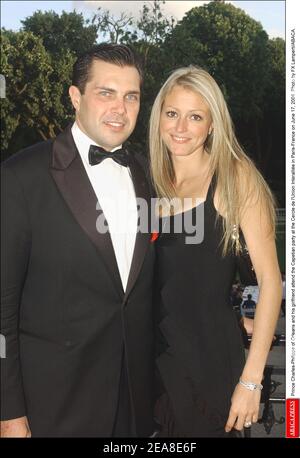 Il principe Charles-Philippe di Orleans e la sua fidanzata Deborah-Juliette Kreuser partecipano alla festa capetiana al Cercle de l'Union Interallie di Parigi-Francia il 17 giugno 2004. Foto di FX Lamperti/ABACA. Foto Stock