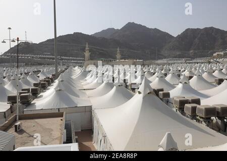 Makkah, Arabia Saudita : Paesaggio di Mina, Città delle tende, la zona per i pellegrini hajj di accampare durante il rituale jamrah 'toning del diavolo' - 1 agosto 20 Foto Stock