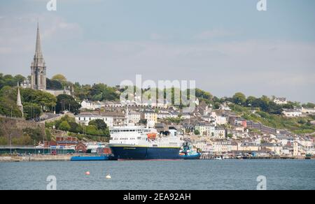 La città portuale di Cobh nella contea di Cork, Irlanda. Foto Stock