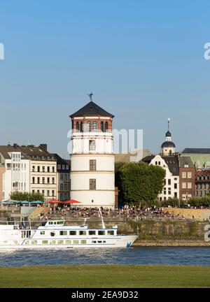 Blcik sulla città vecchia, Duesseldorf Foto Stock