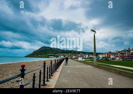 Bray Promenade, sullo sfondo Bray's head.Bray, County Wicklow, Leinster, Irlanda, Europa Foto Stock