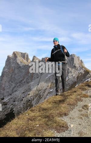 Escursione al Gehrenspitze (2367 m) nei Monti Wetterstein, Mann, Leutasch, Leutasch Valley, Puittal, fine autunno Foto Stock