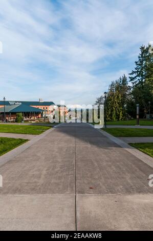 Scene intorno al Quad nel campus della WSU (Washington state University) a Vancouver, Washington. Foto Stock