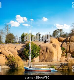 Vista del Nilo grande in Aswan Foto Stock