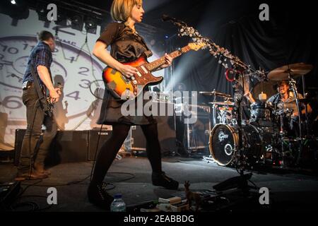 La gioia formidabile dal vivo sul palco della Concorde 2 A Brighton Foto Stock