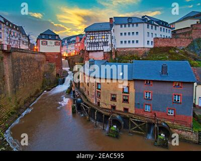 Amüseum e Leukbach cascata, Saarburg, Saar valle, Renania-Palatinato, Germania Foto Stock