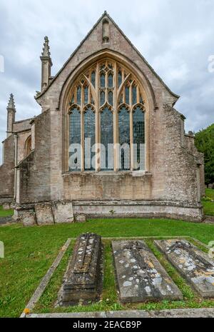 Regno Unito, Gloucestershire, Northleach vicino Cirencester, Chiesa di San Pietro e San Paolo, chiesa in stile perpendicolare. Foto Stock