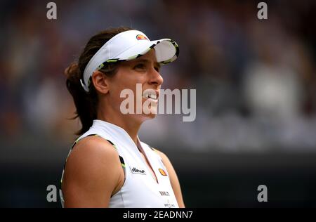 Foto del file datata 09-07-2019 di Johanna Konta mentre reagisce durante la sua partita il giorno otto dei Campionati di Wimbledon all'All England Lawn Tennis and Croquet Club, Wimbledon. Data di emissione: Martedì 9 febbraio 2021. Foto Stock