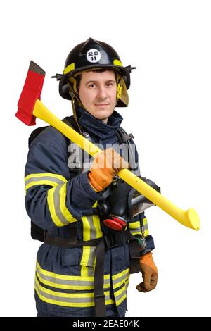 Sorridente giovane in uniforme da vigile del fuoco Foto Stock