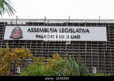 Assembleia Legislativa Palacio 9 de julho on Av. Pedro Avees Cabral, 40 – Paraíso, di San Paolo in Brasile Palacio 9 de julho è la sede centrale di Foto Stock