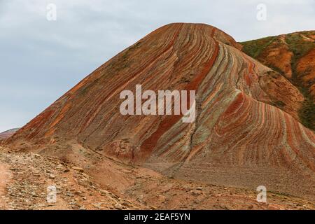 Montagne colorate di Khizi in Azerbaigian come pan di zenzero Foto Stock