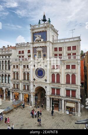 Torre dell'Orologio Torre dell'Orologio su Piazza San Marco, Venezia, Veneto, Italia Foto Stock