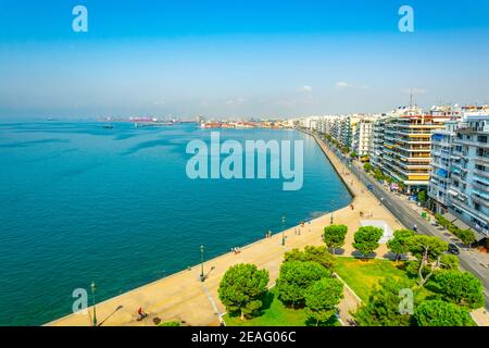 Vista aerea del lungomare di Salonicco dalla torre bianca, Grecia Foto Stock