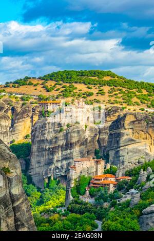Monasteri di Roussanou e Varlaam a Meteora, Grecia Foto Stock