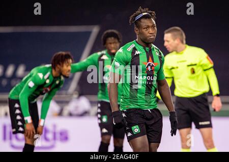 Cercle's Kevin Denkey festeggia dopo aver segnato durante una partita di calcio tra Cercle Brugge e KV Oostende (entrambi della prima divisione 1A), Martedì 09 Fe Foto Stock