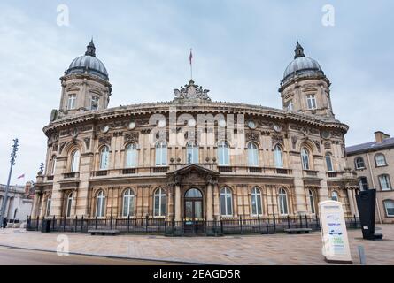 Maritime Museum, Kingston Upon Hull, England View da Queens Dock Avenue Foto Stock