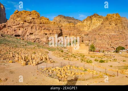 Il grande tempio e Qasr al Bint a petra, Giordania Foto Stock