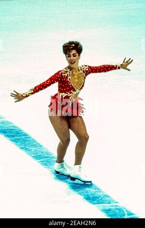Jill Trenary (USA) in competizione con la Pattina gratuita da donna in occasione dei Giochi Olimpici invernali del 1988. Foto Stock