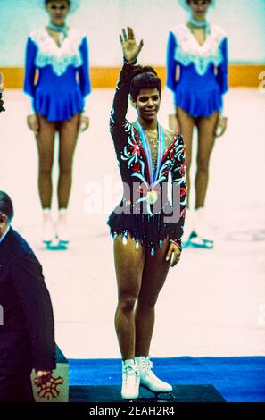 Debi Thomas (USA) bropnze medalista in Ladies Figure Skating ai Giochi Olimpici invernali del 1988. Foto Stock