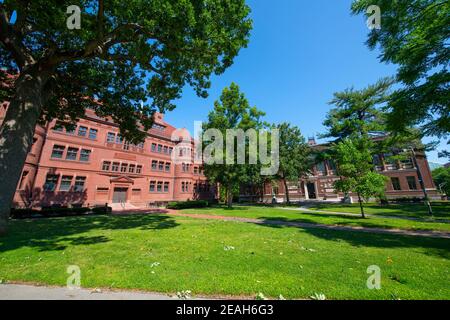 Sever Hall e Robinson Hall in Old Harvard Yard nella Harvard University nella città di Cambridge, Massachusetts, Massachusetts, Stati Uniti. Questa sala è il dipartimento di Arc Foto Stock