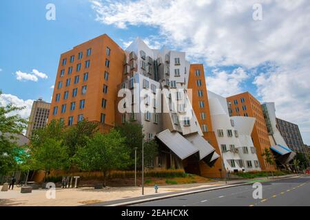 Massachusetts Institute of Technology (MIT) Ray e Maria Stata Center and Campus, Cambridge, Massachusetts, Stati Uniti. Foto Stock