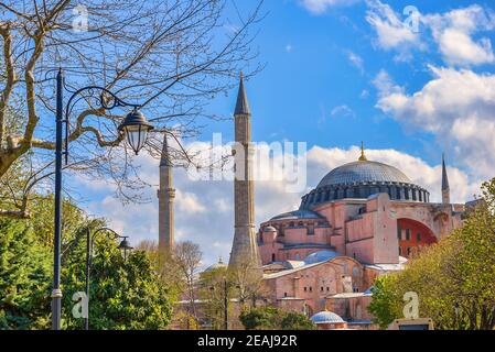 Hagia Sophia in primavera Foto Stock