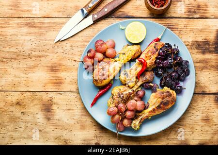 Il pollo al forno cosce di pollo disossate Foto Stock