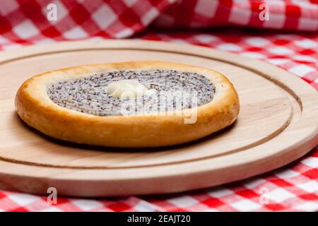 tradizionali torte ceche su legno di abete rosso bruciato Foto Stock