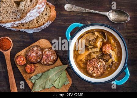 Zuppa di cavolo Kapustnica Foto Stock