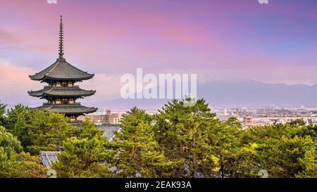 Tempio di Kofukuji a cinque piani a Nara, Giappone Foto Stock