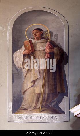 San Bernardo di Chiaravalle, affresco nella Basilica del Sacro Cuore di Gesù a Zagabria in Croazia Foto Stock