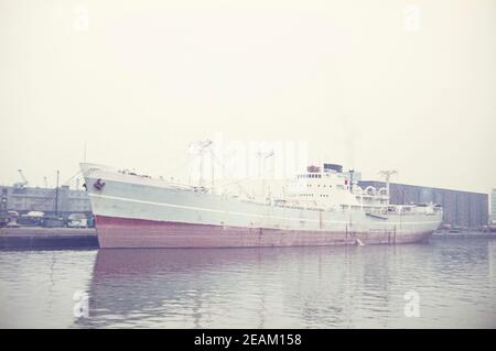 1973 nave di Manchester Canal Cargo nave Dorie ormeggiata al Manchester Docks a Salford sul canale navale di Manchester Salford Manchester Inghilterra GB UK Europa Foto Stock