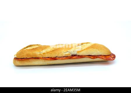 Chorizo sandwich su baguette spagnola Foto Stock