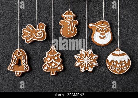 Biscotti di decorazione dell'albero di Natale Foto Stock