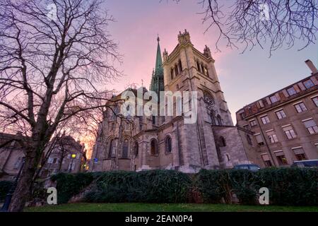 Cattedrale di Saint-Pierre a Ginevra, Svizzera, HDR Foto Stock