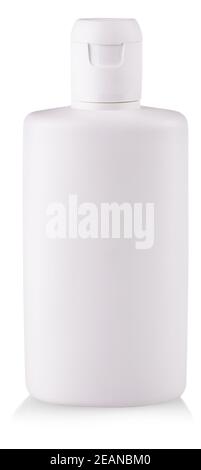 La bottiglia di plastica con sapone o shampoo senza etichetta riflessa su sfondo bianco Foto Stock