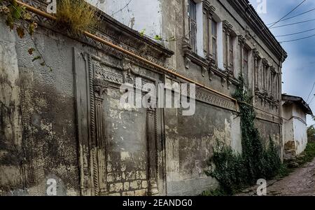 Architettura delle vecchie strade di Sevastopol. Vecchie case. Foto Stock