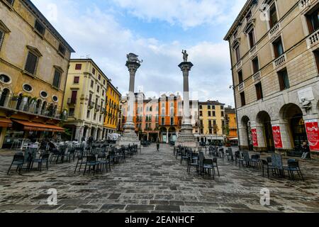 Piazza dei Signori, Centro storico, Vicenza, Patrimonio dell'Umanità dell'UNESCO, Veneto, Italia, Europa Foto Stock