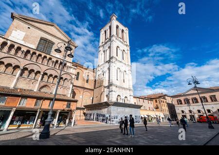 Cattedrale Gotica, Patrimonio dell'Umanità dell'UNESCO, Ferrara, Emilia-Romagna, Italia, Europa Foto Stock