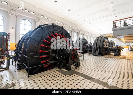 Vecchie turbine nella centrale idroelettrica, Rjukan-Notodden Industrial Heritage Site, Norvegia Foto Stock