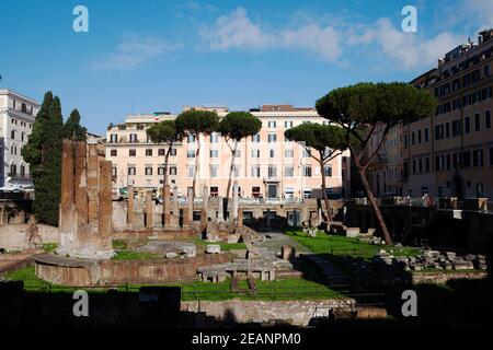 Gli antichi templi romani di Largo di Torre Argentina, Roma, Lazio, Italia, Europa 10; Foto Stock