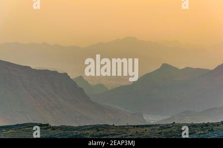 Tramonto su Jebel Akhdar in Oman. Foto Stock