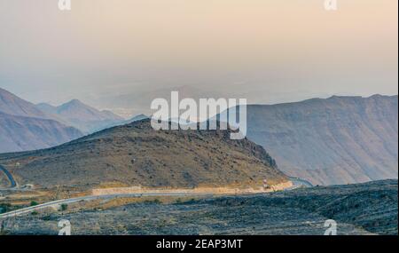 Tramonto su Jebel Akhdar in Oman. Foto Stock