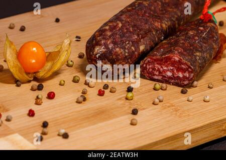 Salsiccia affumicata un delicati dalla Germania Foto Stock