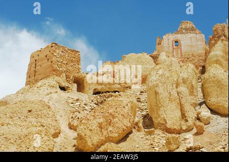 Montagne dell'Himalaya, giovani e belle alte montagne del Tibet. Foto Stock