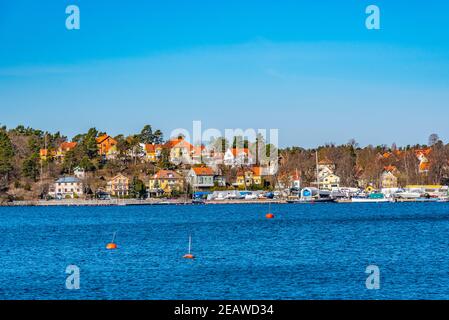 Piccolo villaggio sul Lago Malaren vicino Stoccolma in Svezia Foto Stock