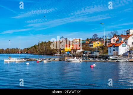 Piccolo villaggio sul Lago Malaren vicino Stoccolma in Svezia Foto Stock