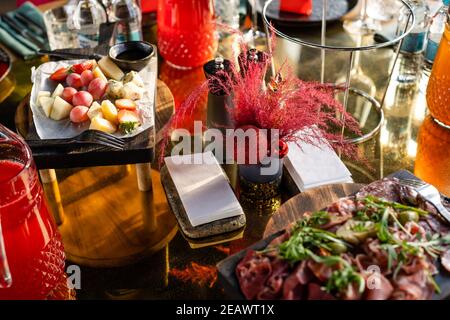 Tavolo a buffet Fiesta party con cibo Foto Stock