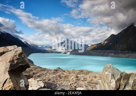 Tasman Lake, un lago prolaciale formato dal recente ritiro del Ghiacciaio Tasman nell'Isola Sud della Nuova Zelanda, nel Parco Nazionale Aoraki Mt Cook Foto Stock